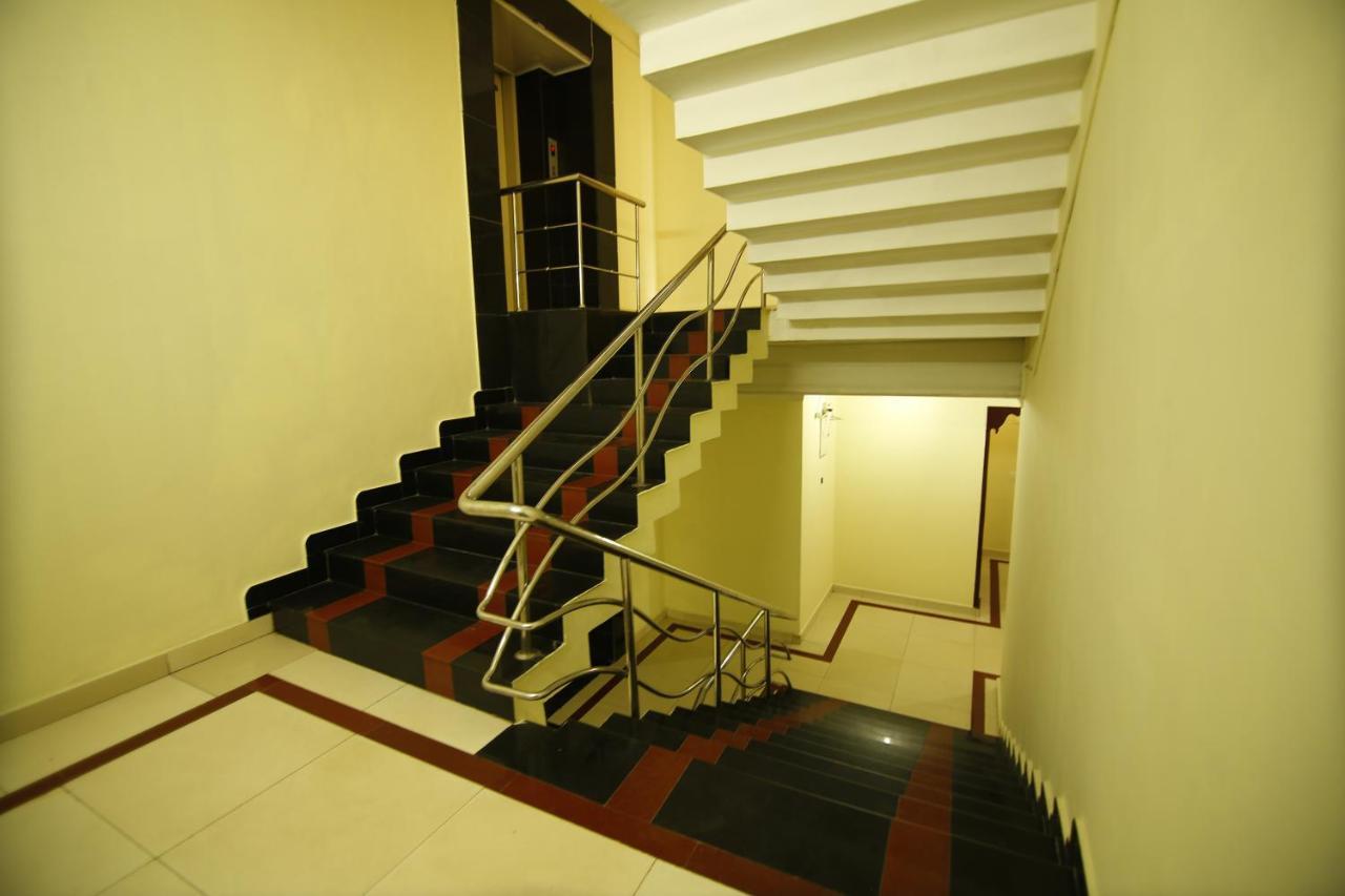 Del-679 Munnar Exterior foto