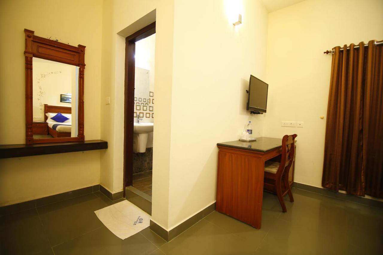 Del-679 Munnar Exterior foto